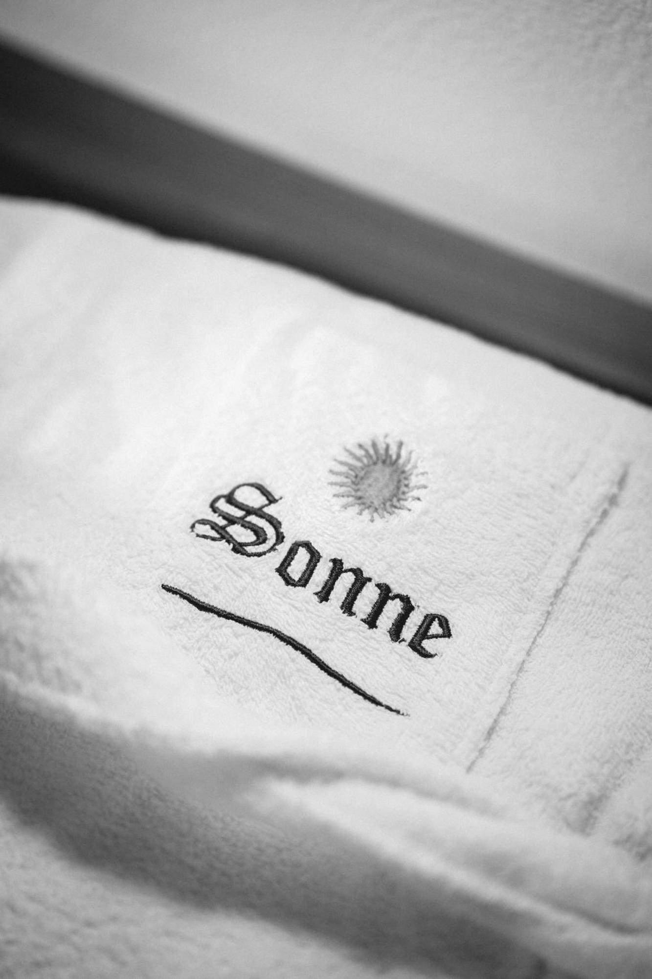 Small Hotel Sonne 티롤로 외부 사진